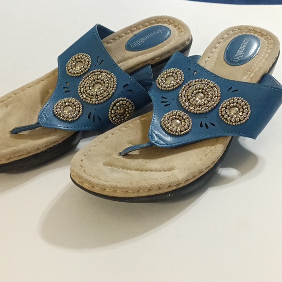 Solesenseability Blue wedge sandal with beaded design - Picture 4 of 8